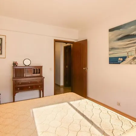 2 Quartos No Centro Da - * 알부페이라
